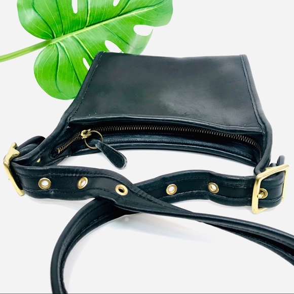 Vintage Coach - Picture 4 of 12